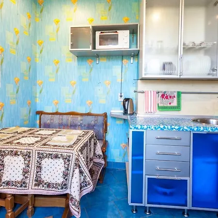 2 Bedroom On Victory Square *