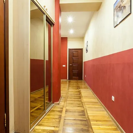 Apartment 2 Bedroom On Victory Square