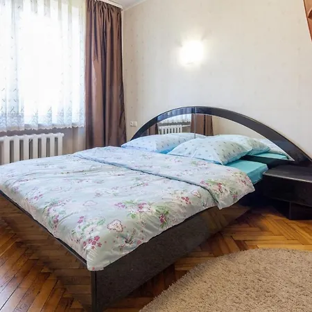 Apartment 2 Bedroom On Victory Square