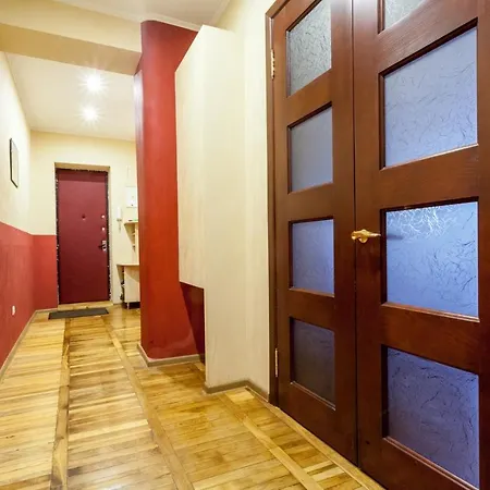 2 Bedroom On Victory Square Apartment Minsk